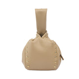 Studs Latte Bombón Knot Wrist Bag